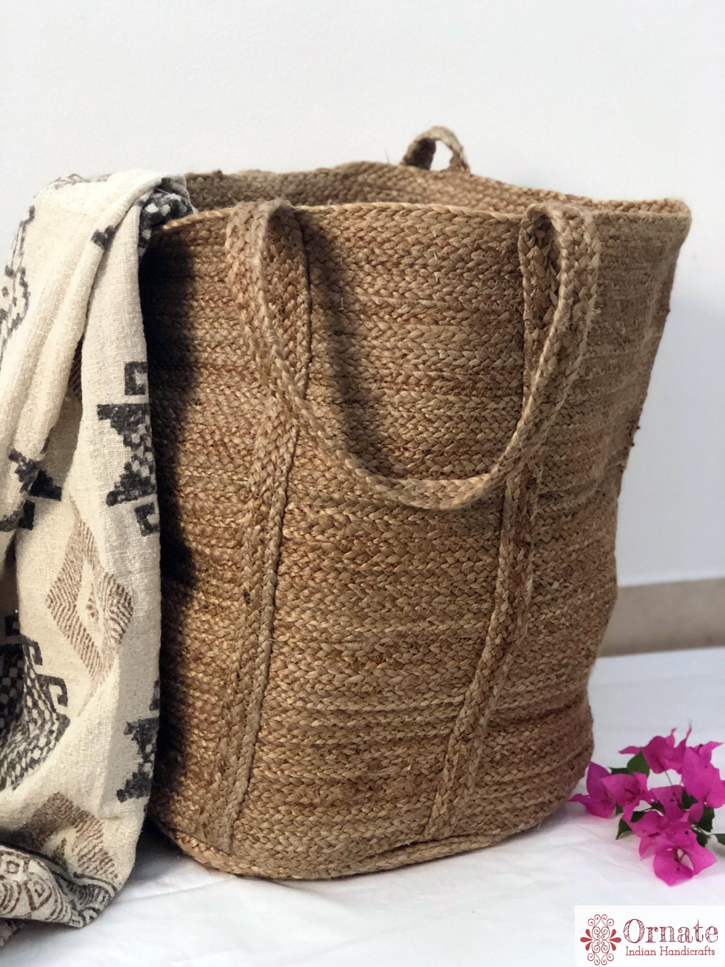 Large Stripes Jute Basket Round