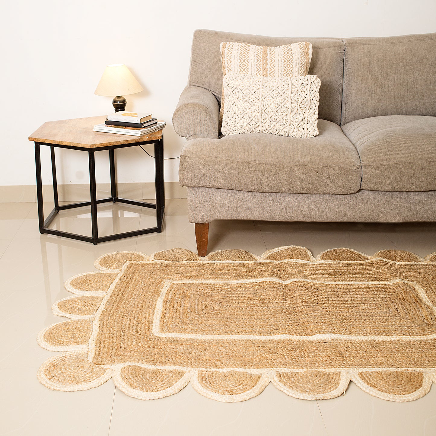 White Scallop Hand braided Jute Rug by Ornate Handicrafts