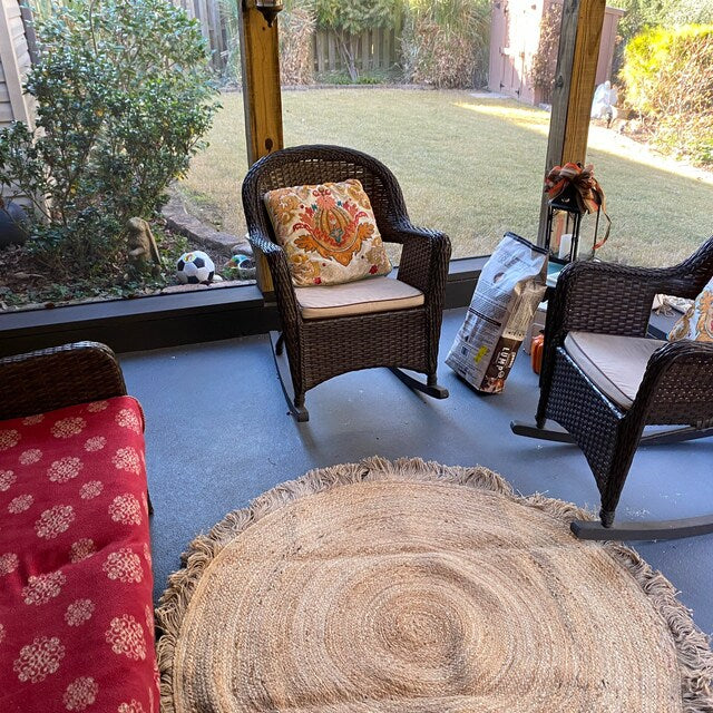 Round Jute Rug with Fringes