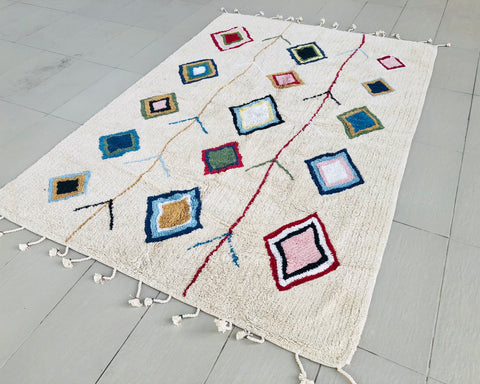 Moroccan Colorful rug 5x8 feet