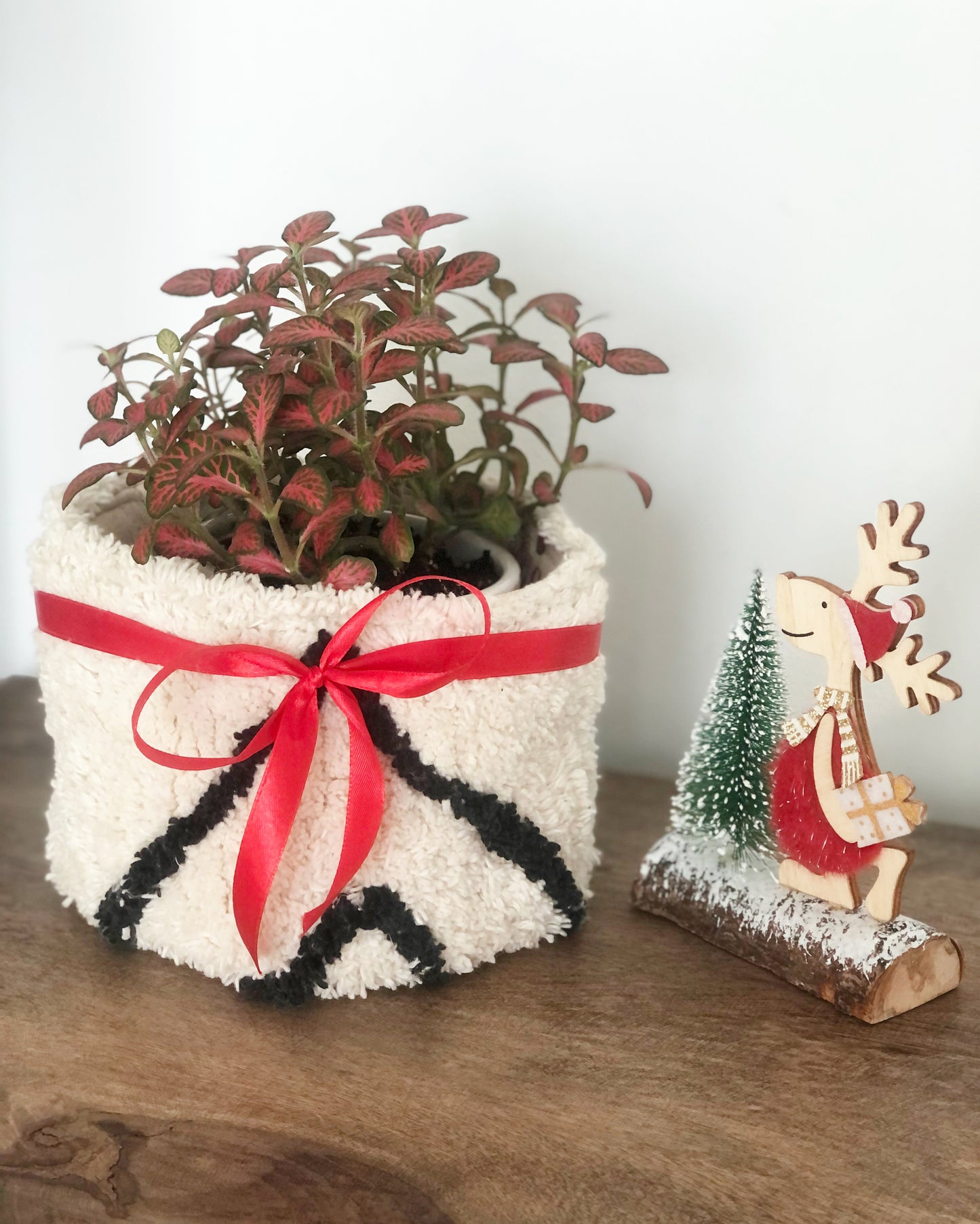 Tufted Baskets (Set of 2)